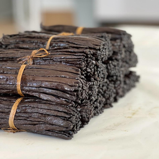 Premium Malabar vanilla beans from Kerala, sun-cured gourmet grade, Nilgiri Marten baking essentials collection